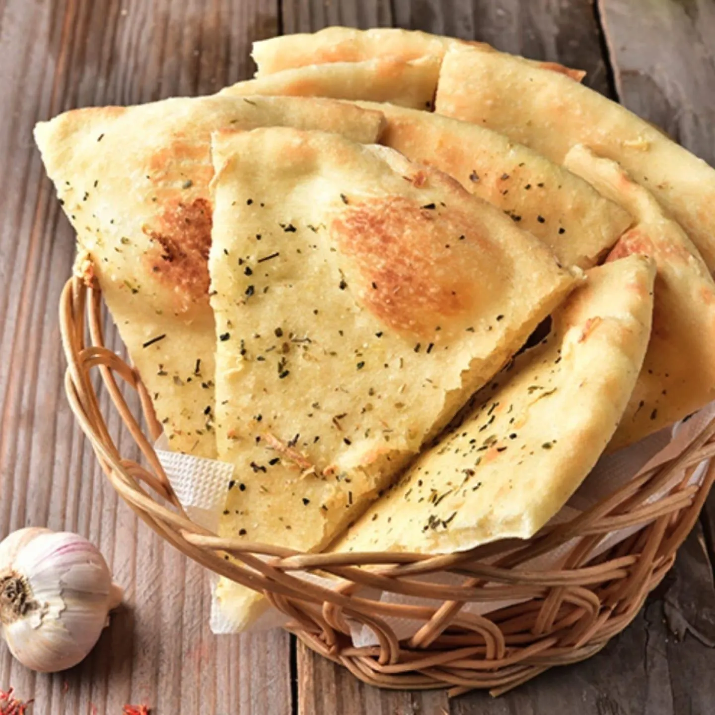 Focaccia cu Mozzarella / Usturoi